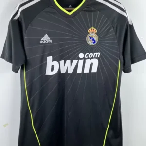 CAMISETA RETRO REAL MADRID 2010/11